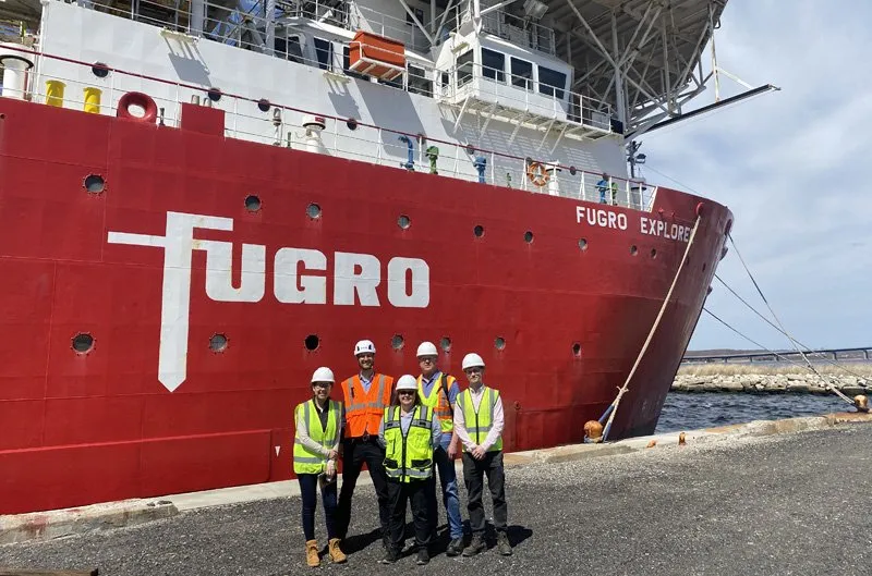 Fugro Explorer 和 SouthCoast Wind 团队